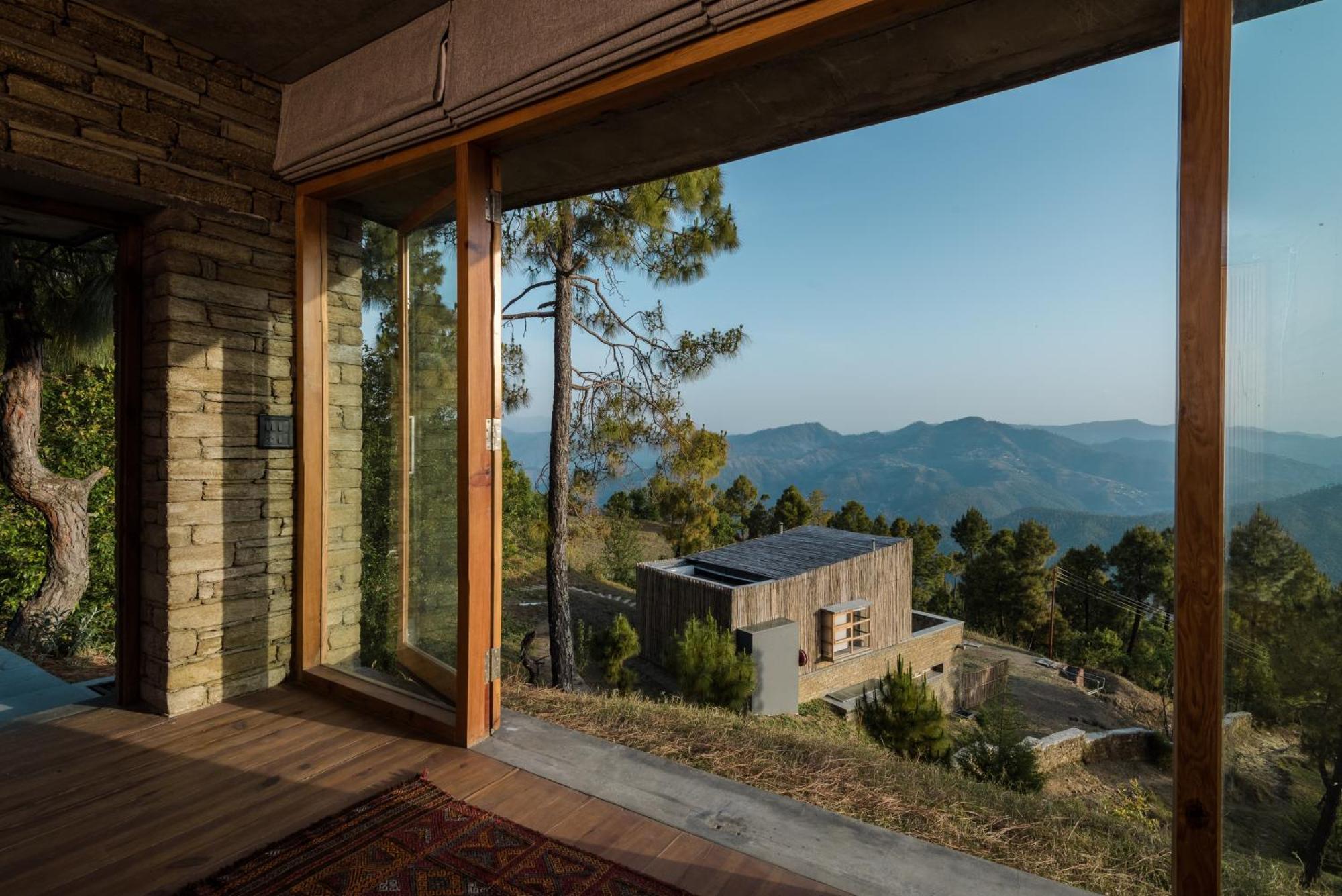 The Kumaon Hotel บินซาร์ ภายนอก รูปภาพ