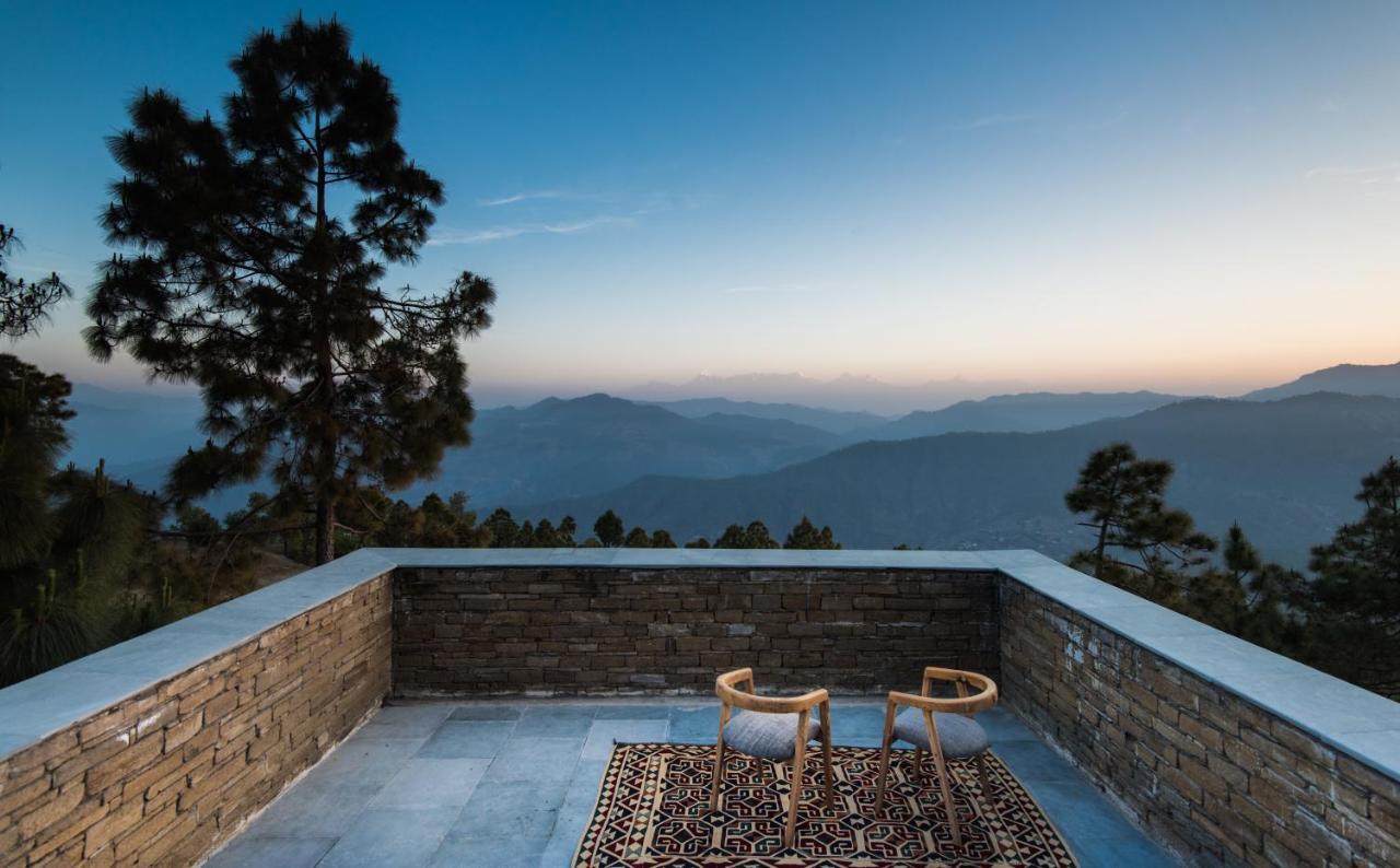 The Kumaon Hotel บินซาร์ ภายนอก รูปภาพ